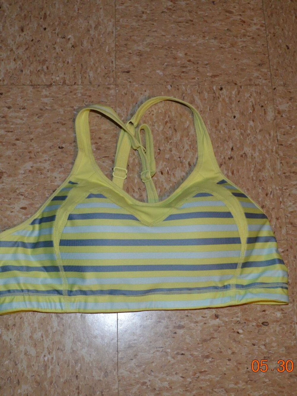 Brooks Moving Comfort Sports Bra Size Large